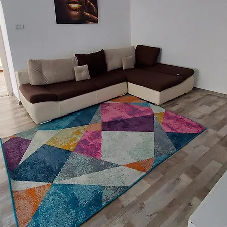 Apartament Diaconu Coresi Apartment
